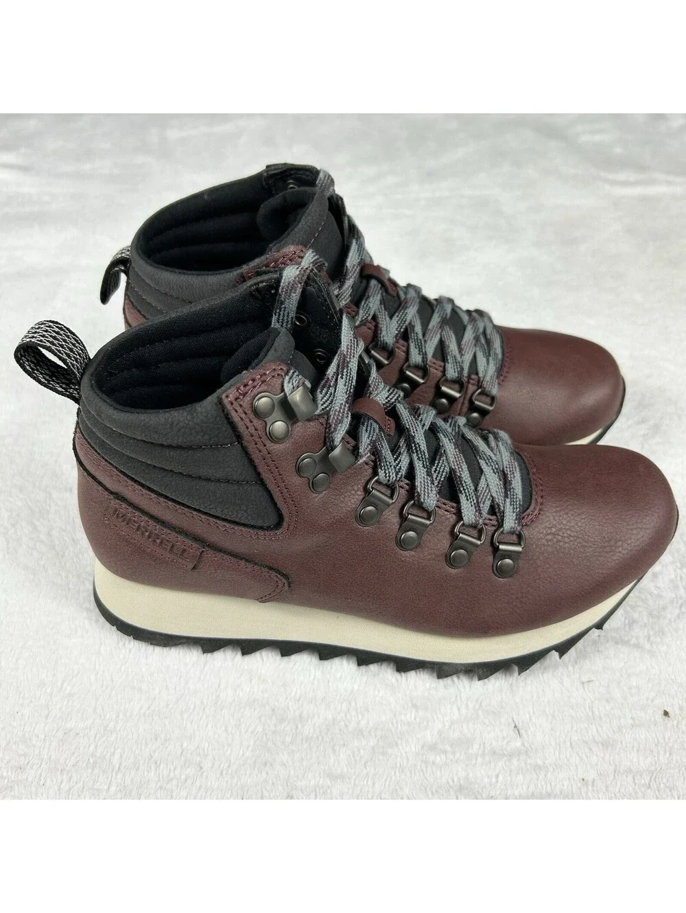 Merrell Womens Alpine Hiker Hiking Boots Size 6 Burgundy Trail Shoes J003772 New